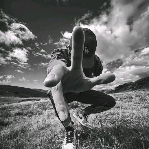 独行ೄ者🚶🏻‍♀️ཀོ࿐