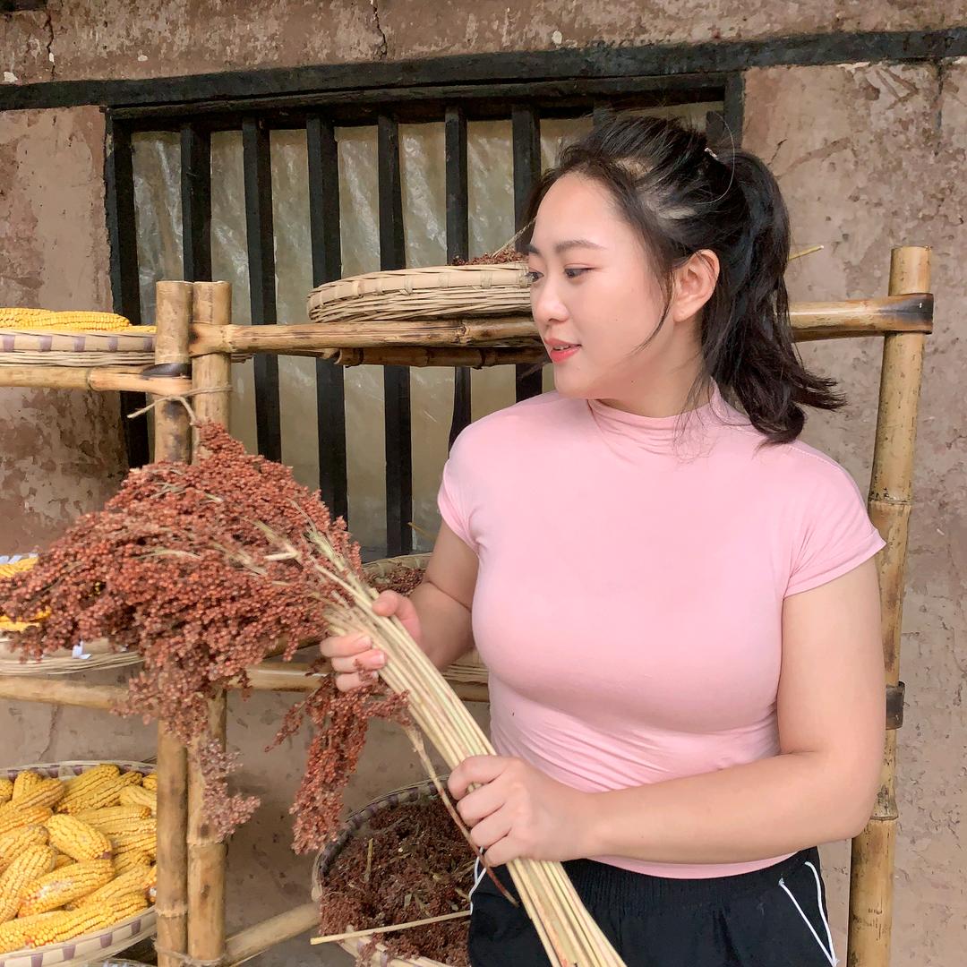 茅台镇系茜茜