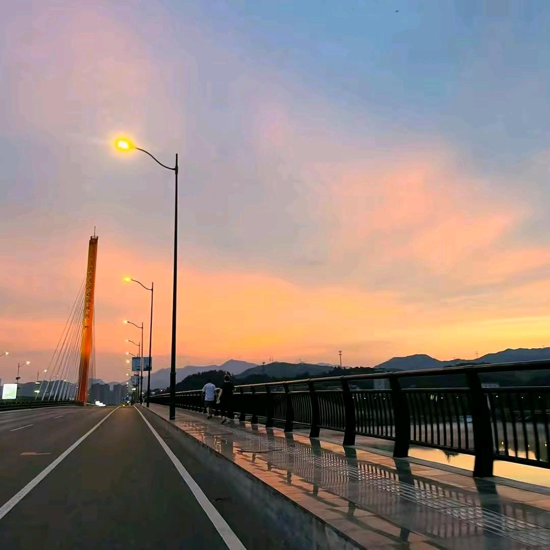 陌路
