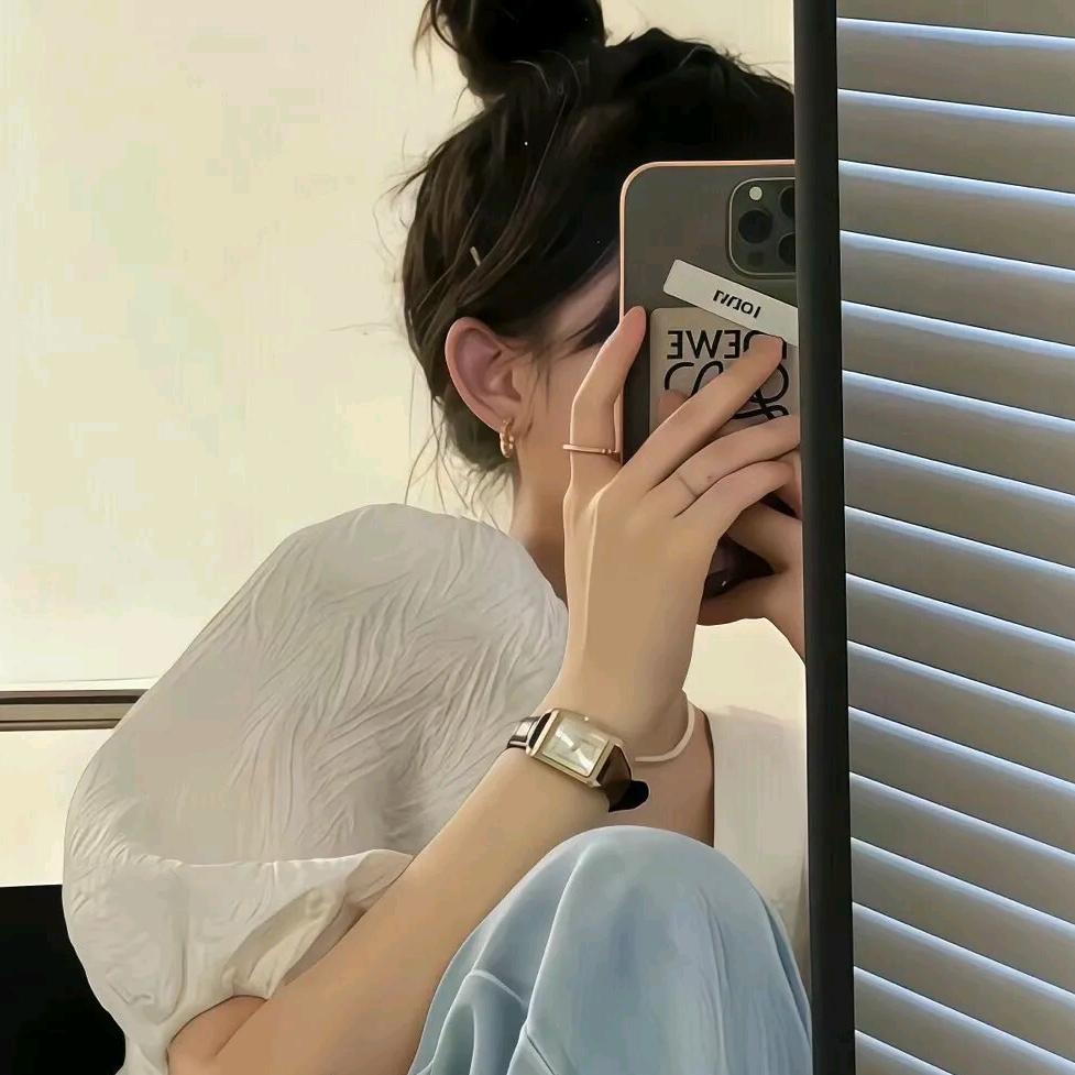 ོ҉ 威 小 薇🌸࿐