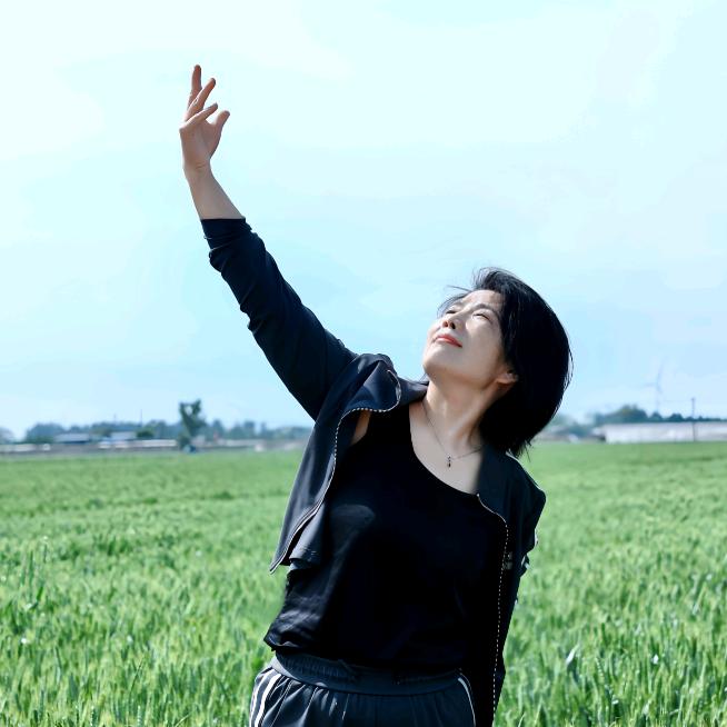 村支部书记谢艳丽