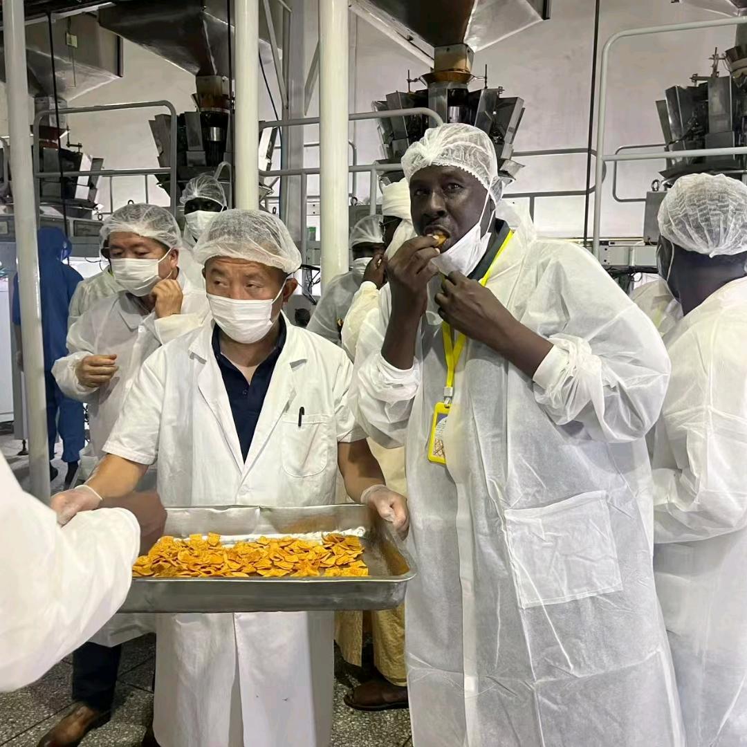 李嗨皮-爱吃全国地摊美食，吃遍全国苍蝇馆