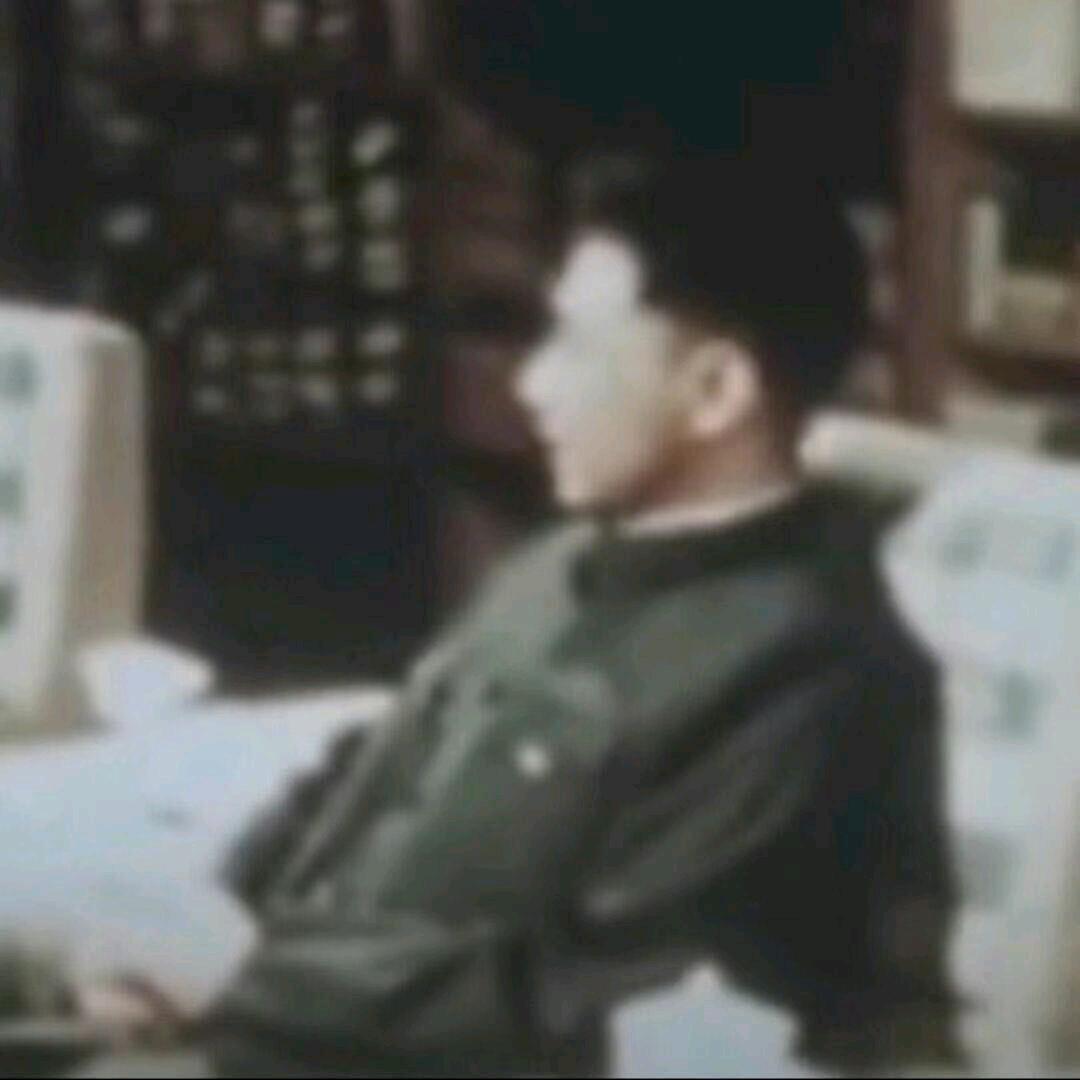 电线杆子有点儿多