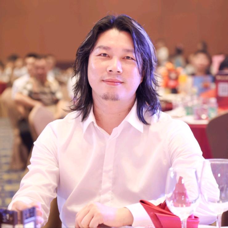 蕴特妆品(云树)华哥