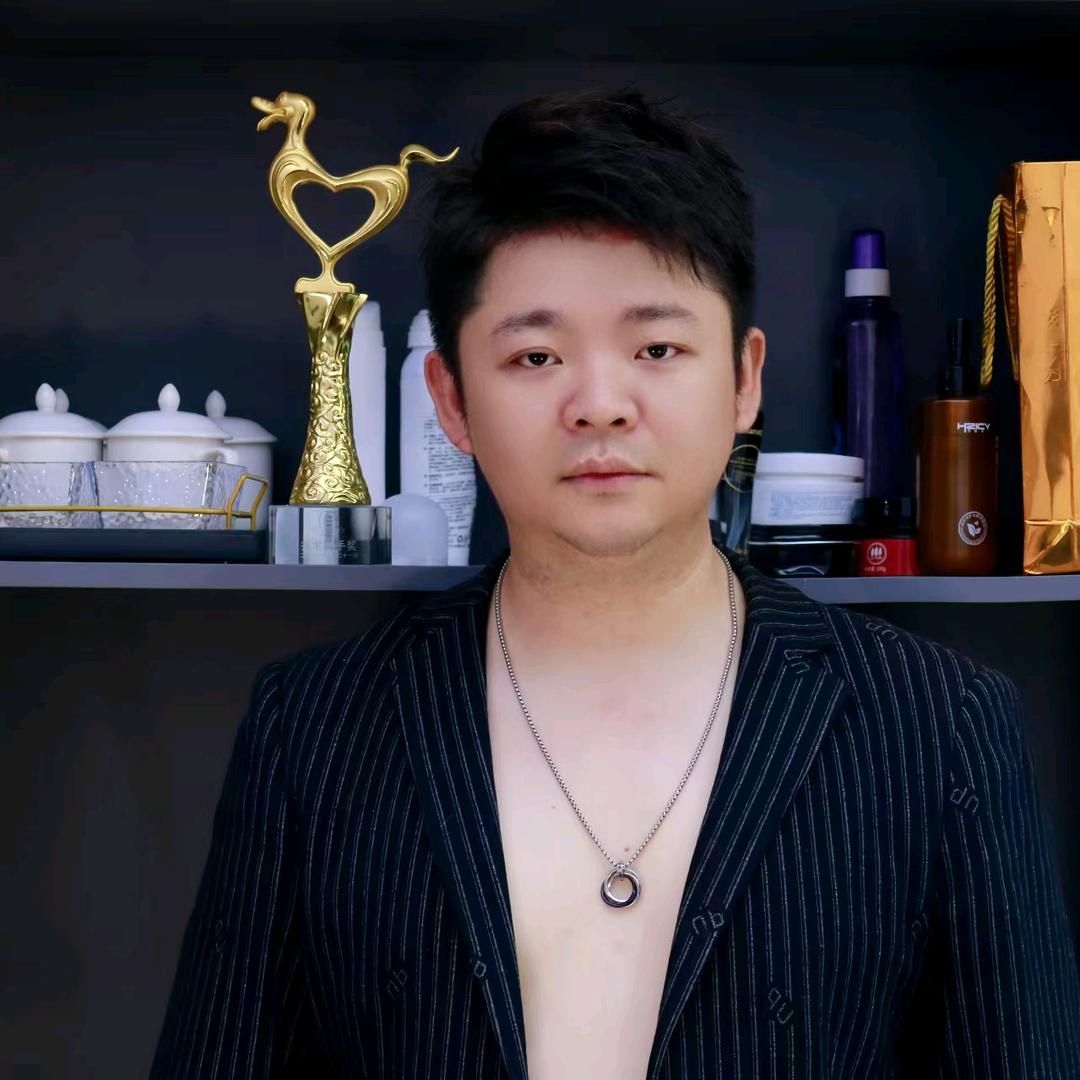 实力派工作室    阿其