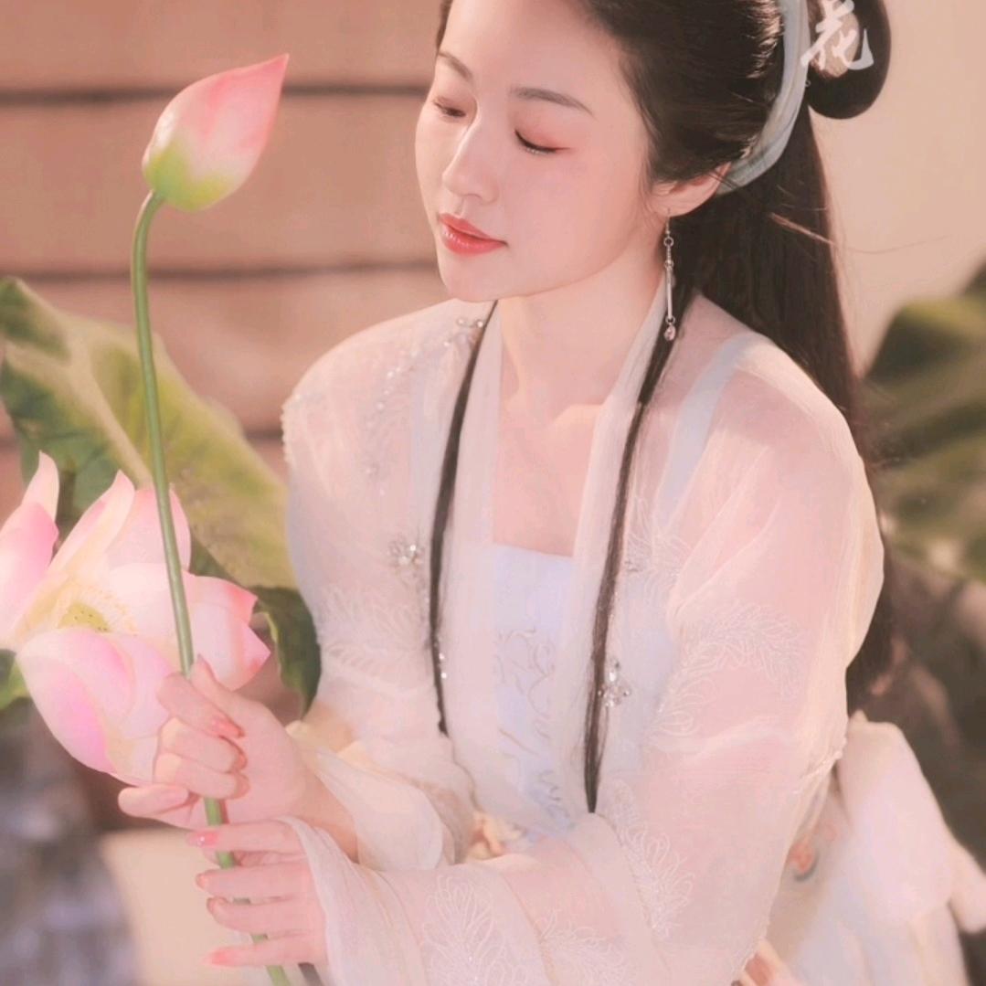 一步一笑一莲花
