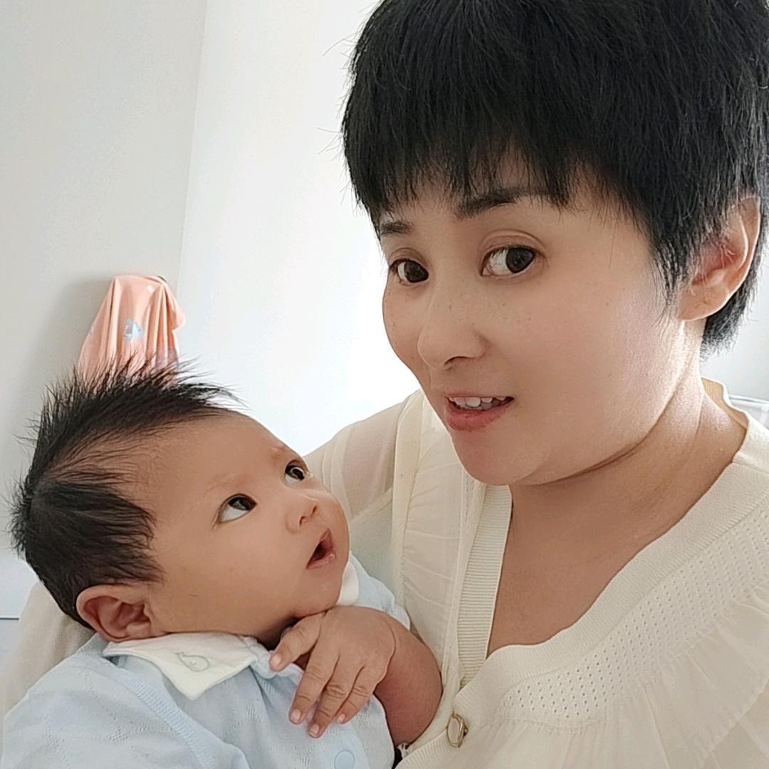 月嫂容姐