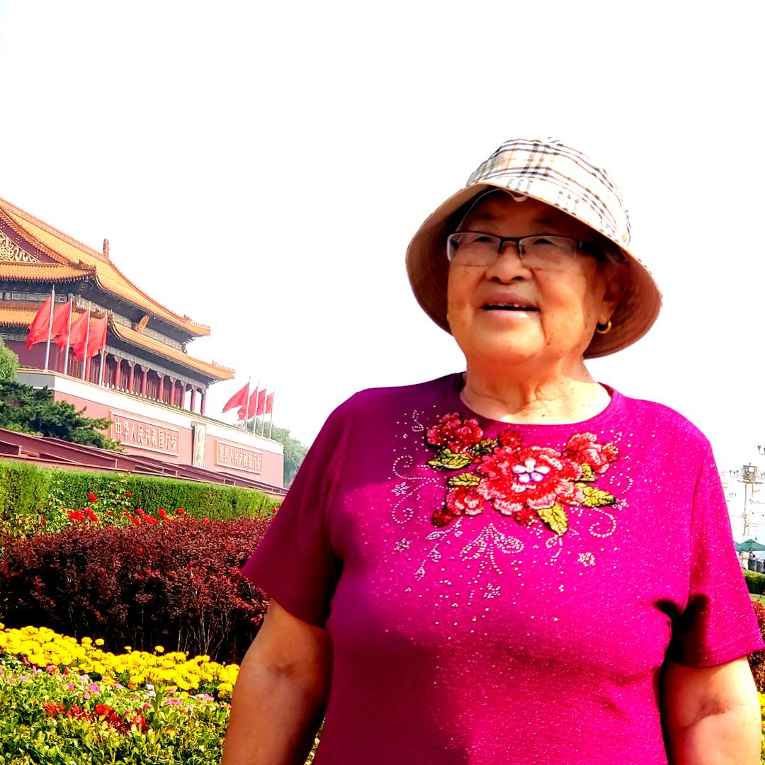 球迷奶奶的快乐生活