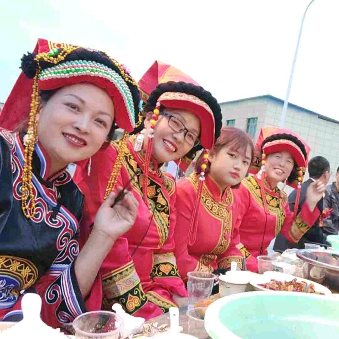 东姐~~每天早上9点20分直播～