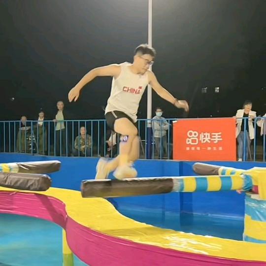 奥龙要努力