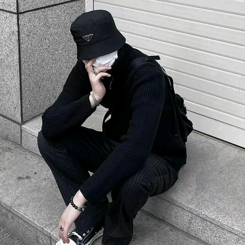 955