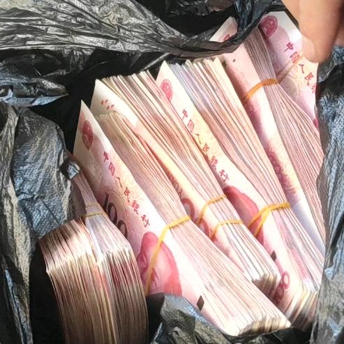 有没有人告诉你