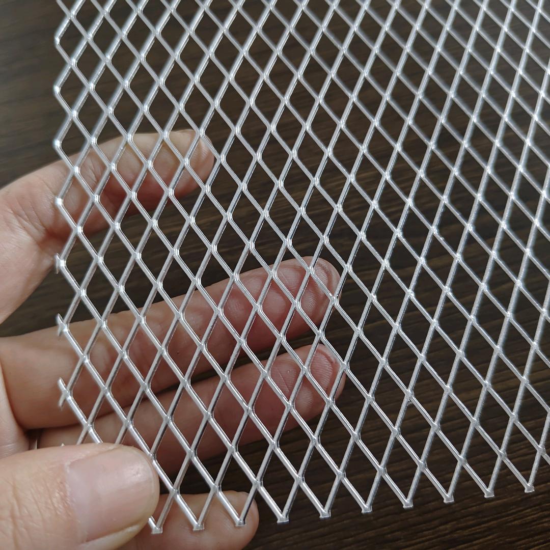 荣桦金属丝网制造——小李