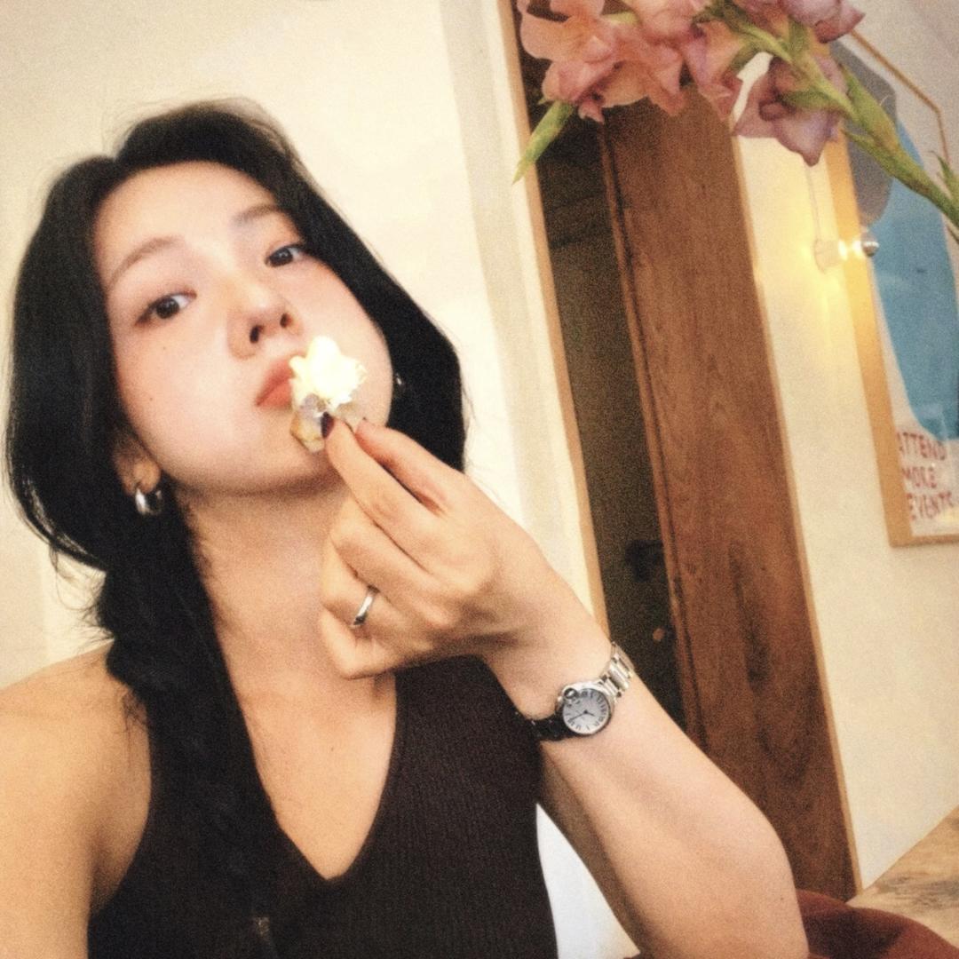 昨天下班了不回你是我不对今天可以继续聊吗