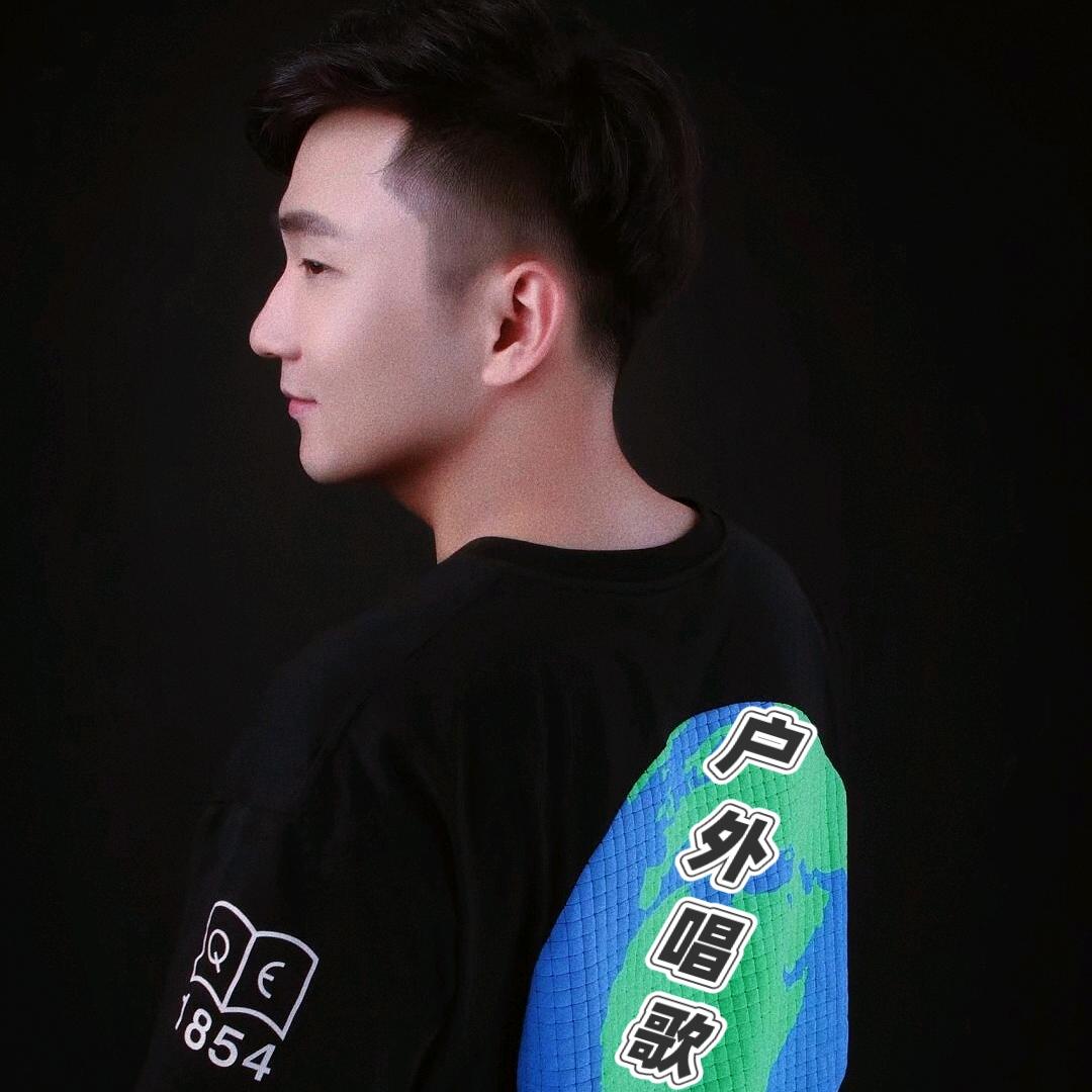 户外情歌鑫