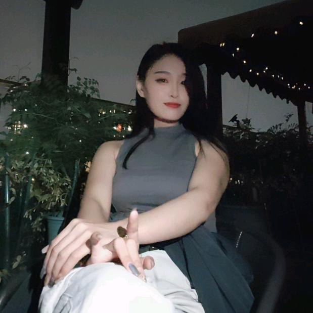 大  李