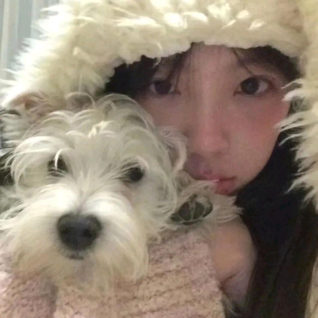 摇铃等小狗