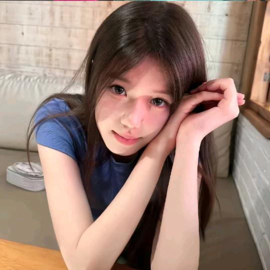 奈奈^