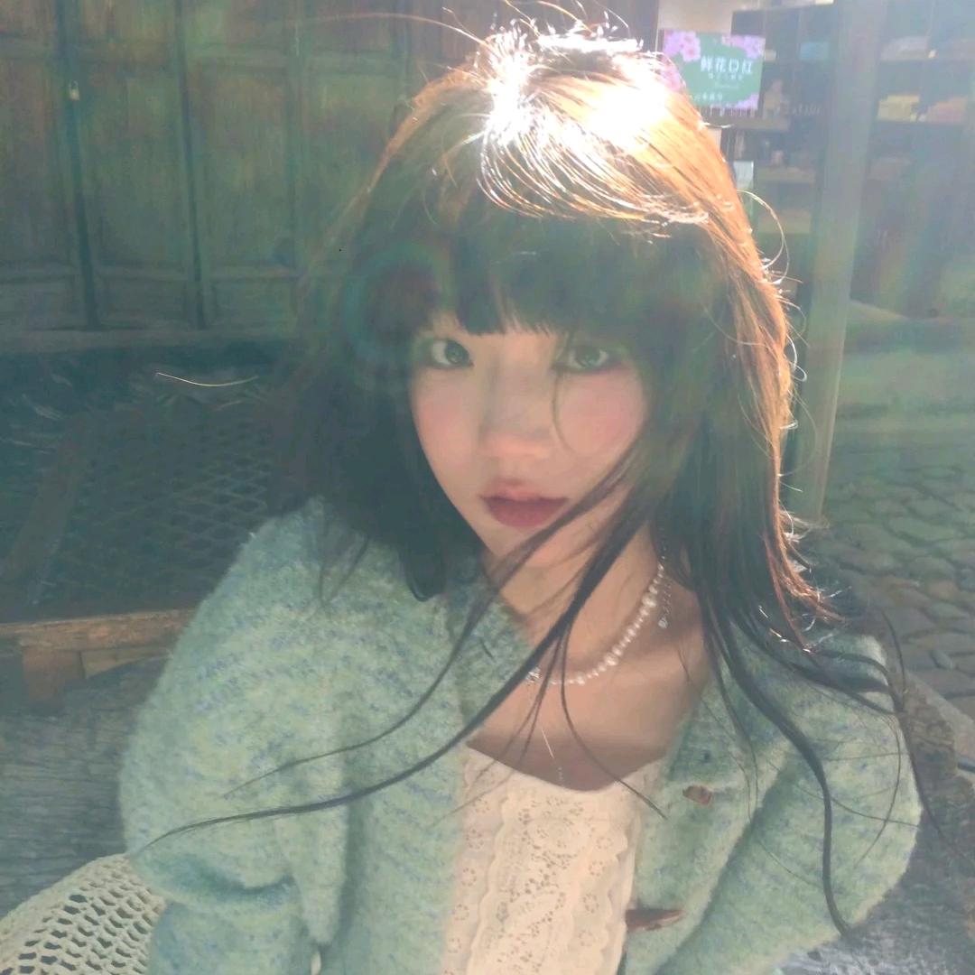 明媚如夏夏