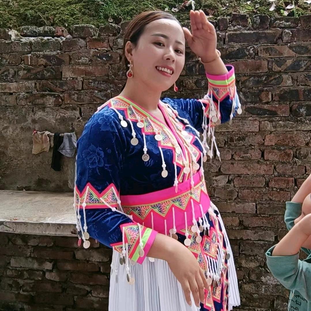 东东😂老挝人嫁到中国湖南。😍