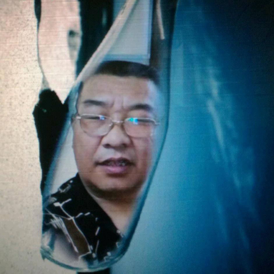 吃水不忘挖井人