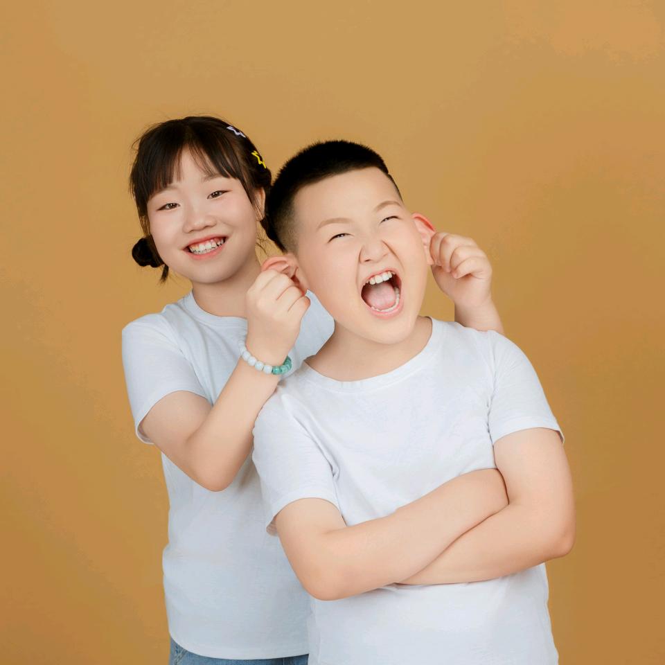 渭南奥朗斯系统门窗~小王