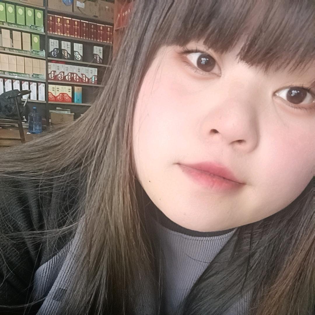 我是胖茔茔吖