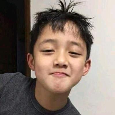 Q  。