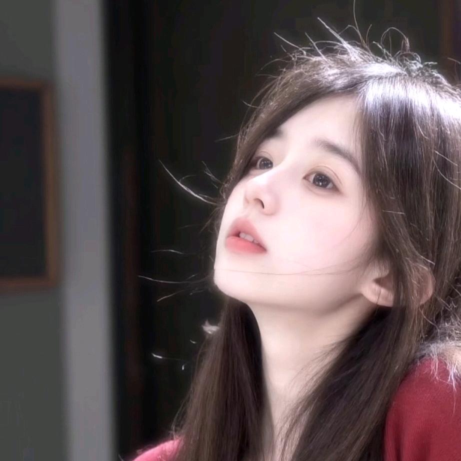 她是小艾