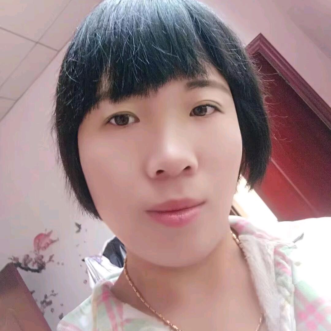 小静妈首播。