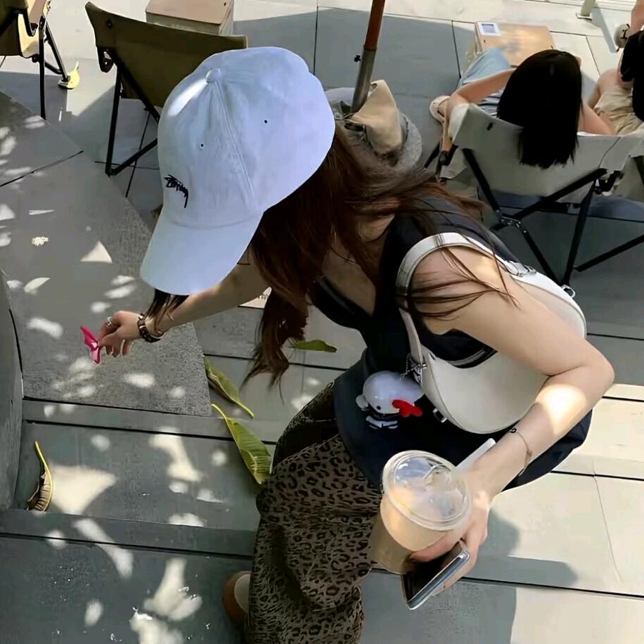 千 奈.