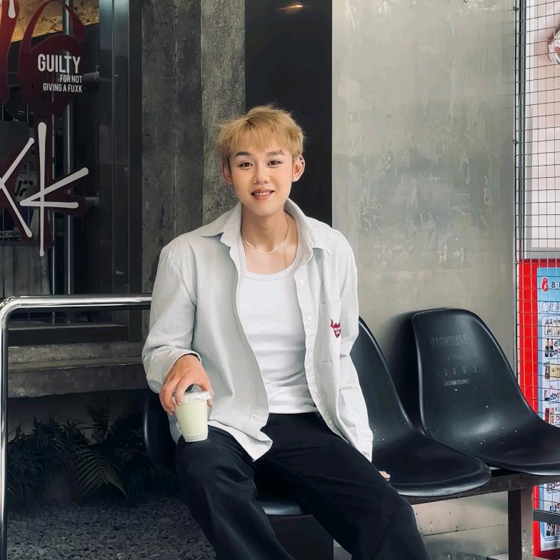 鸣扬公司主播辰辰