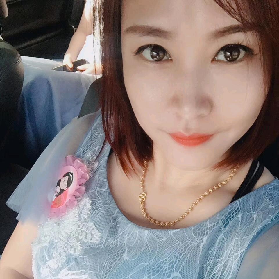 爱吃桃子的兔子🐰