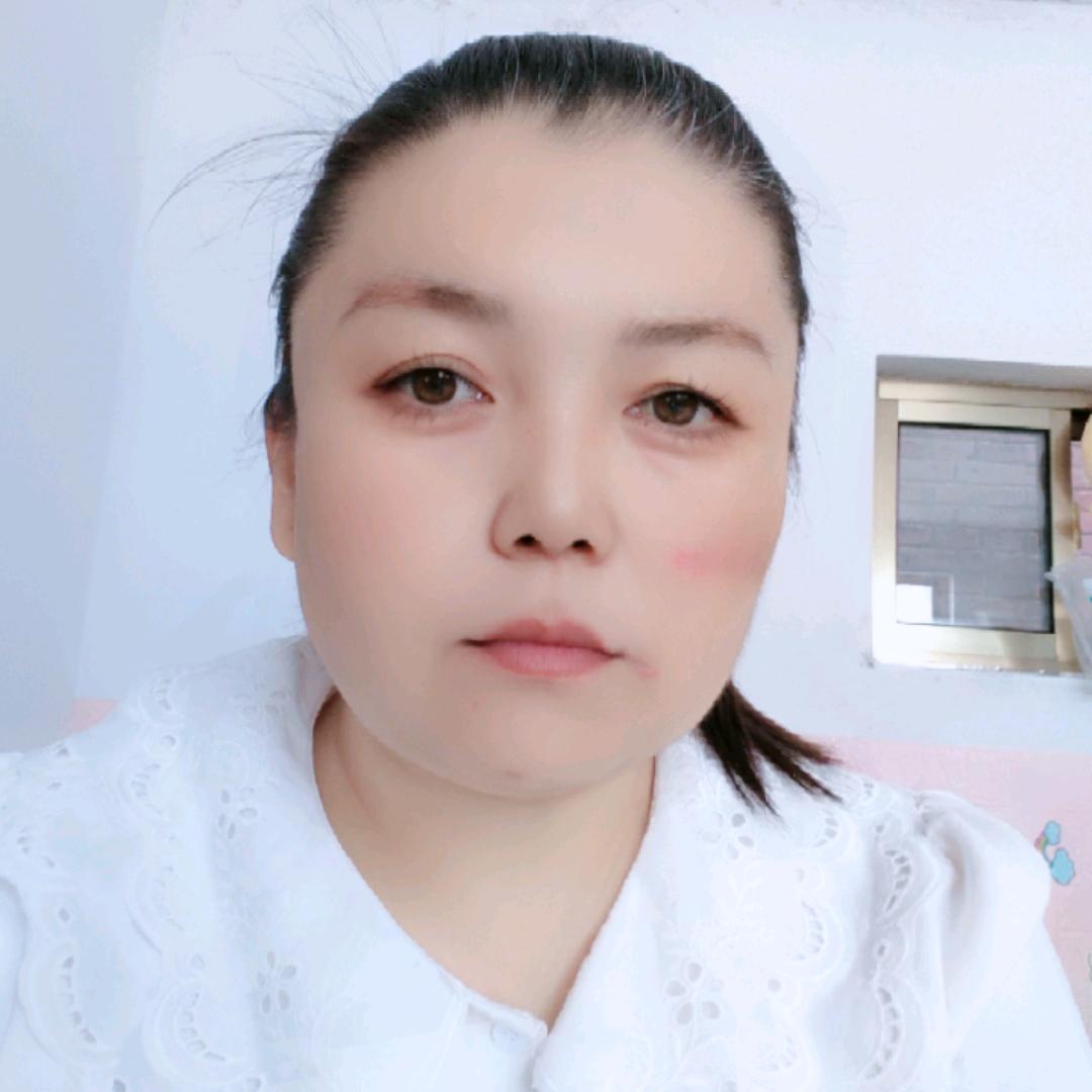 李…