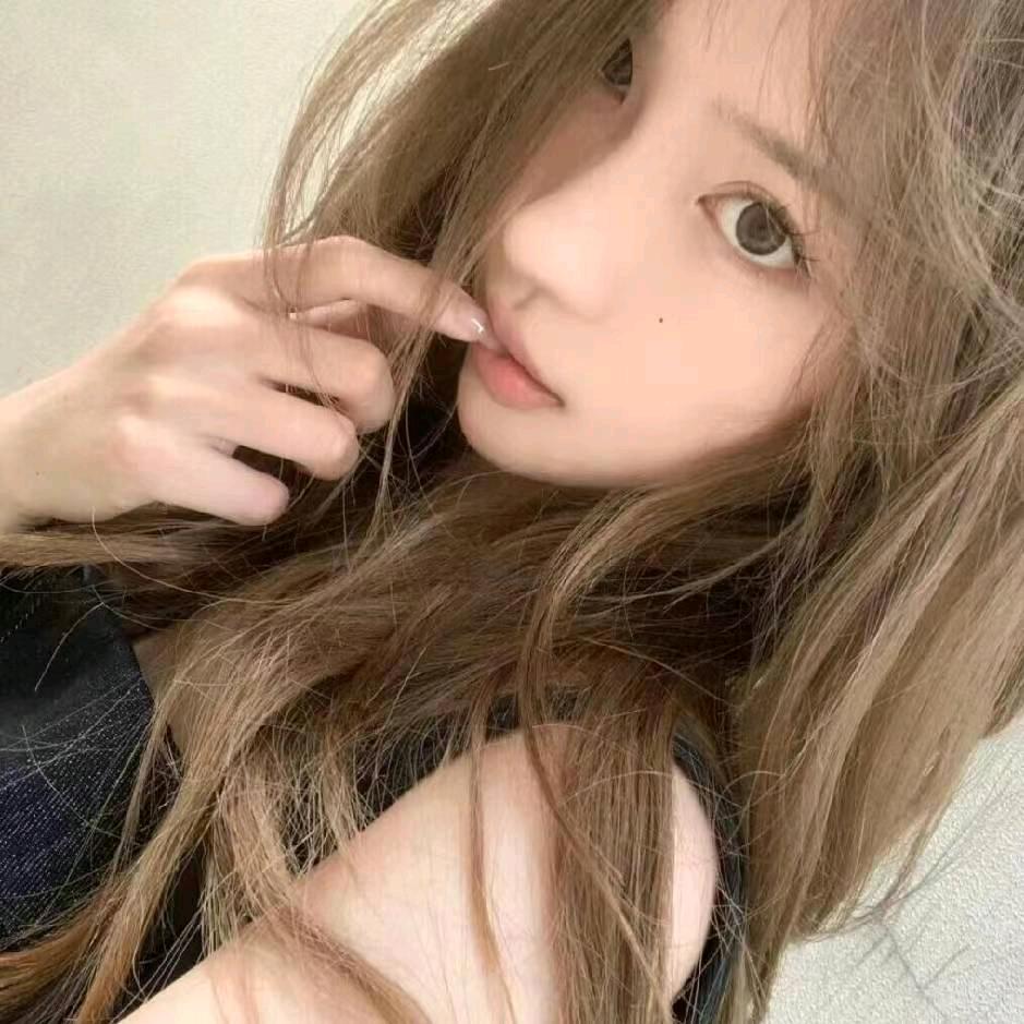 她