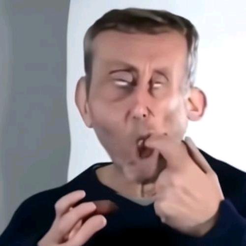 你有点呆，但我很乐意和你玩！