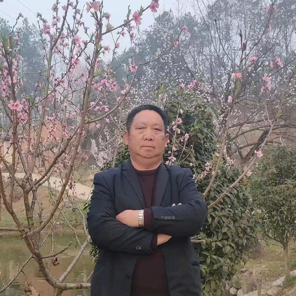 李昆富