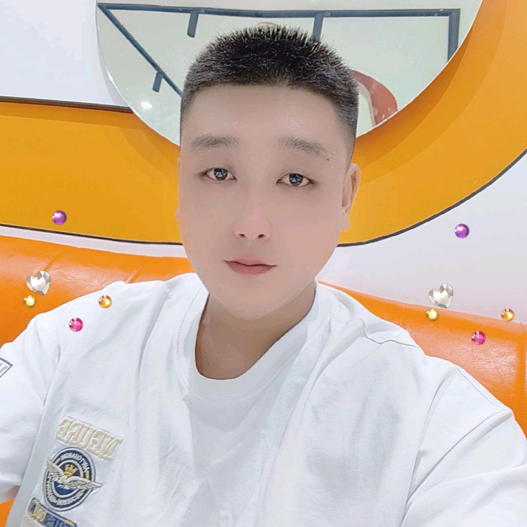 超乖的小财迷👧🏻✨：）