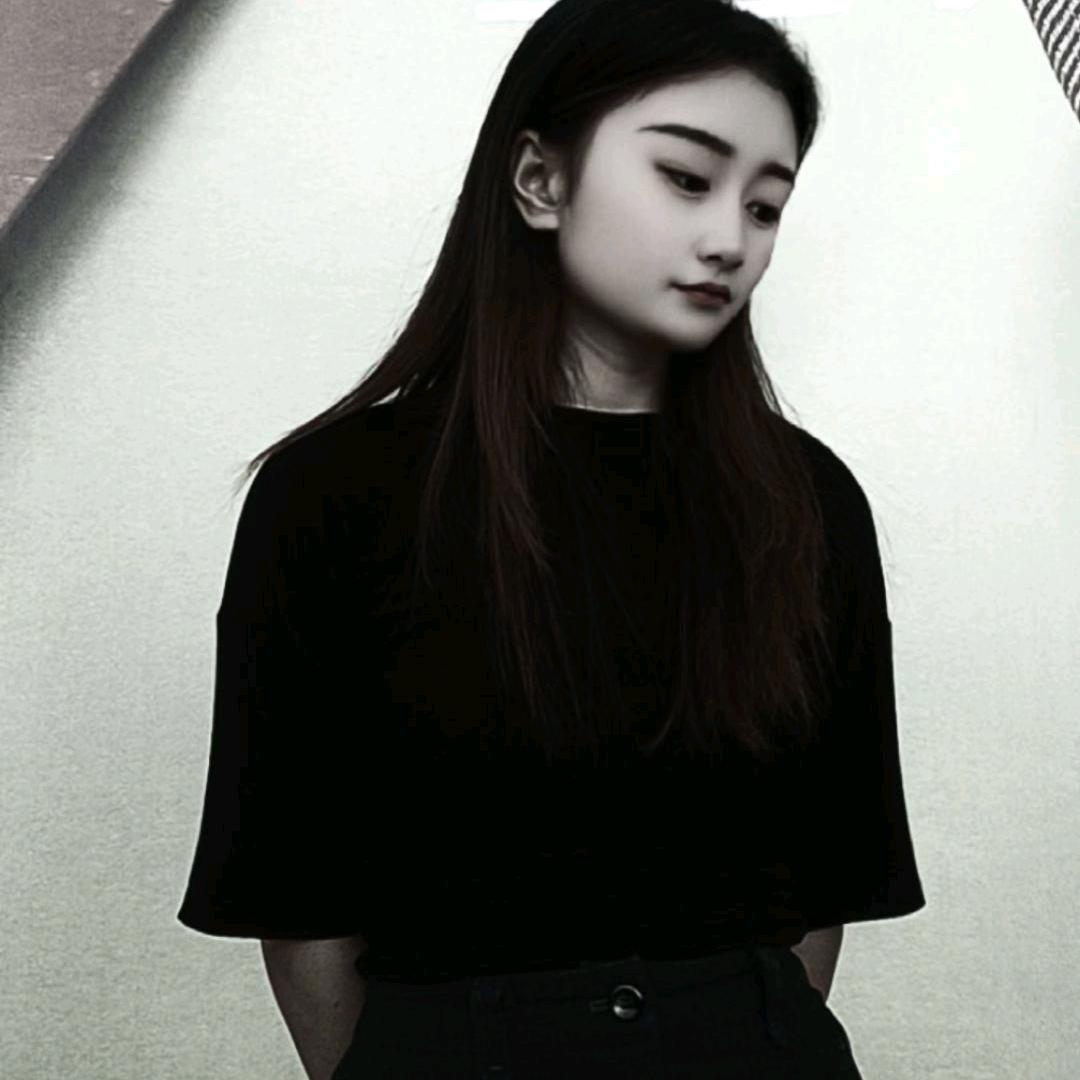大山里的姑娘