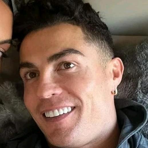 CR7·9
