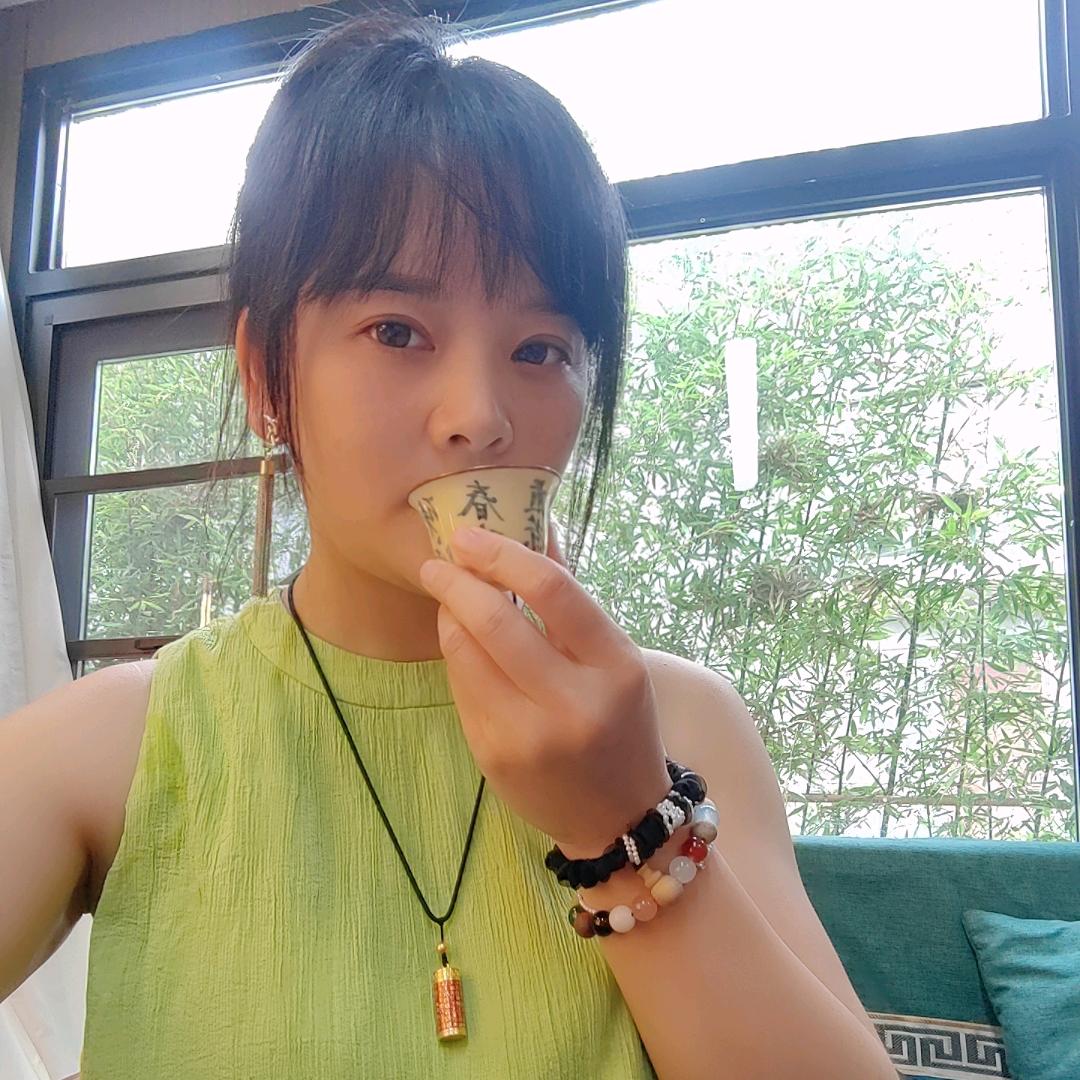 五行多金的富婆