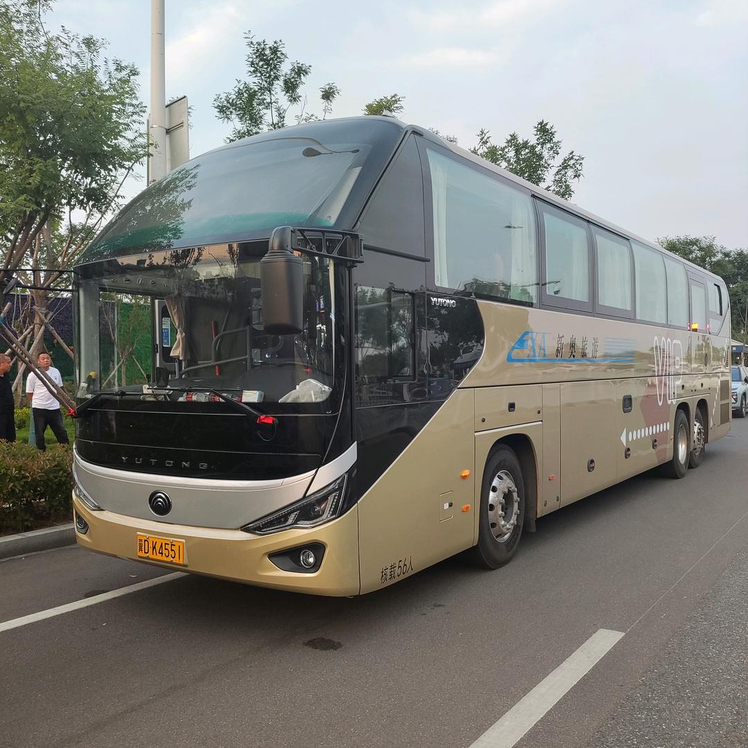 石海军，一人一车一世界