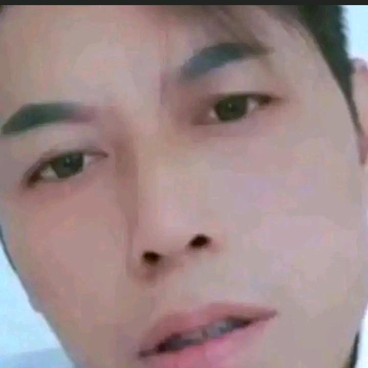 （开❤️心💙哥）
