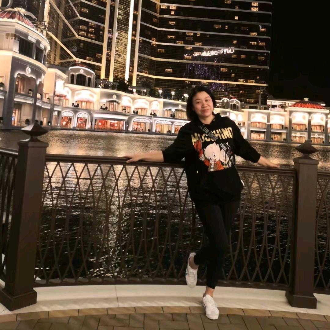 穆👑穆