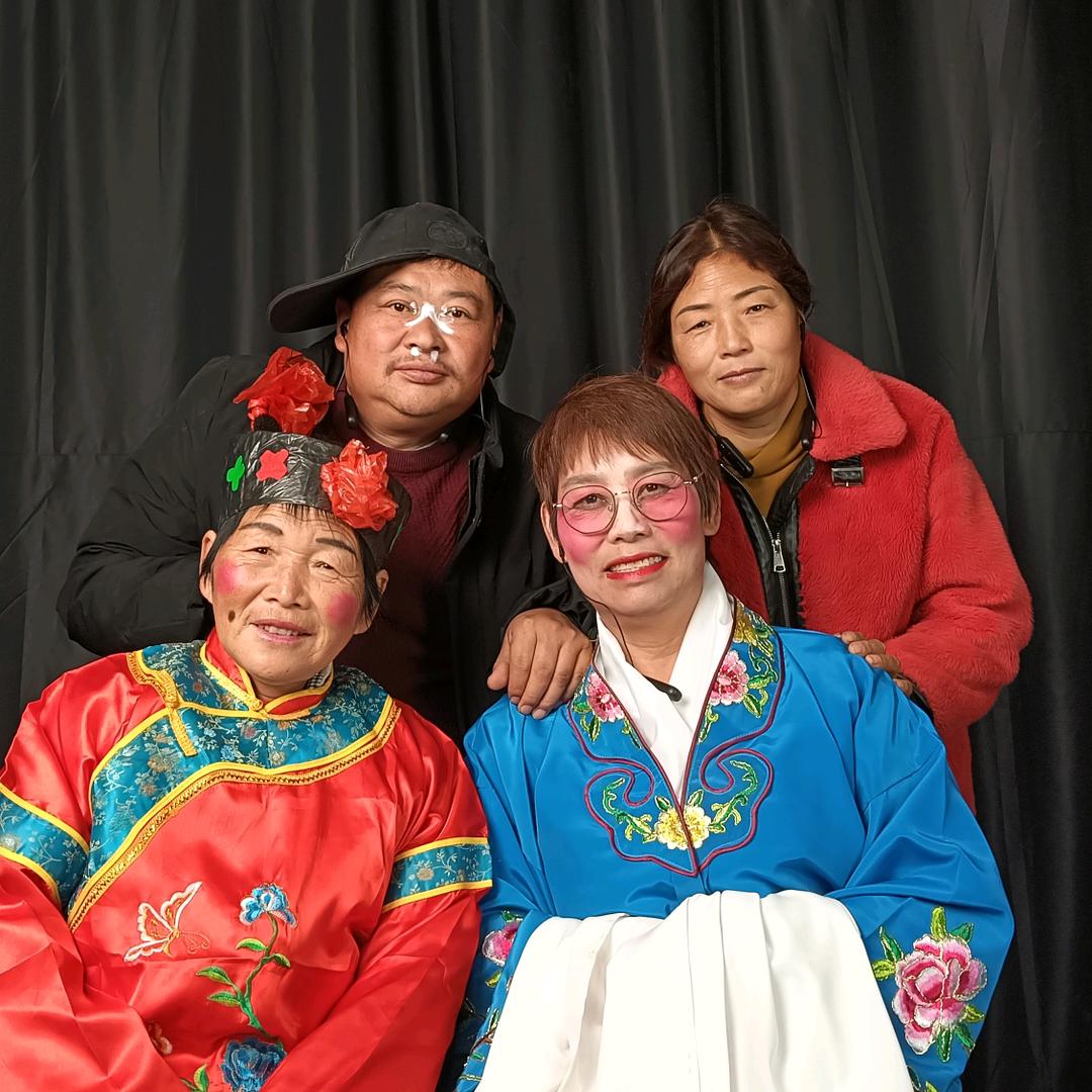 百花齐放（宏萱团队）