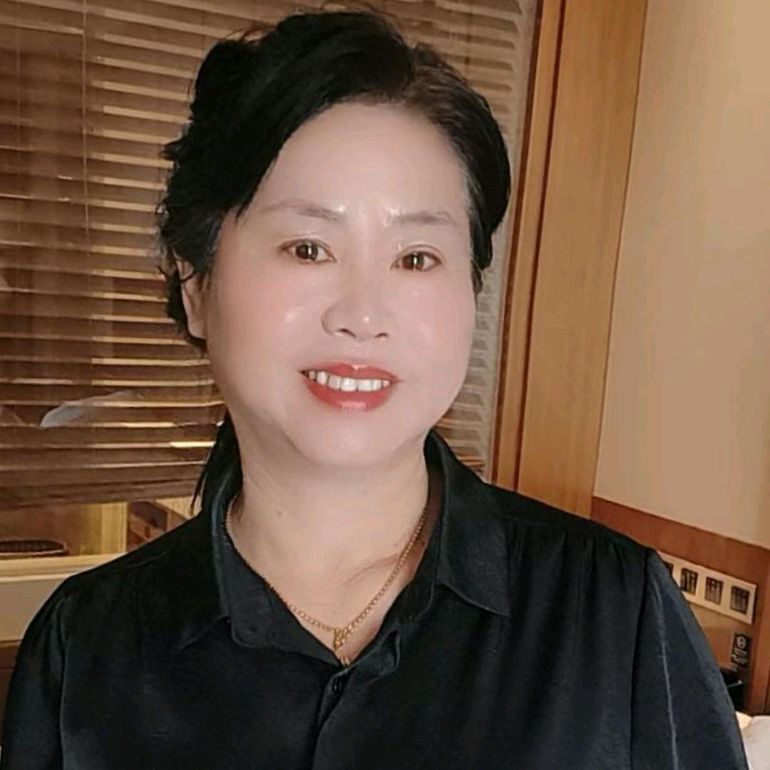 玲珑姐《晚上八点二十首播》