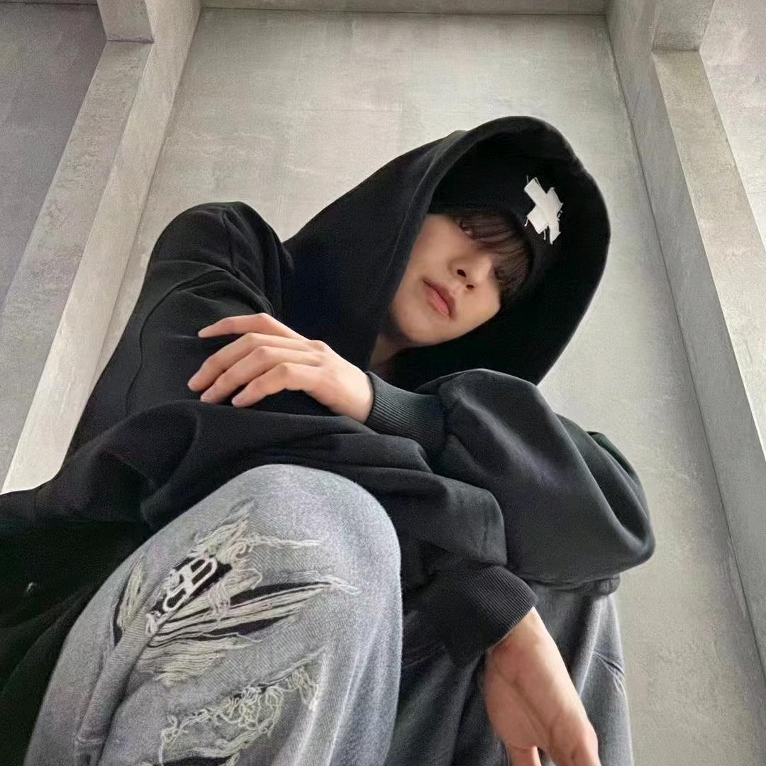 玹微（见过stray kids版）