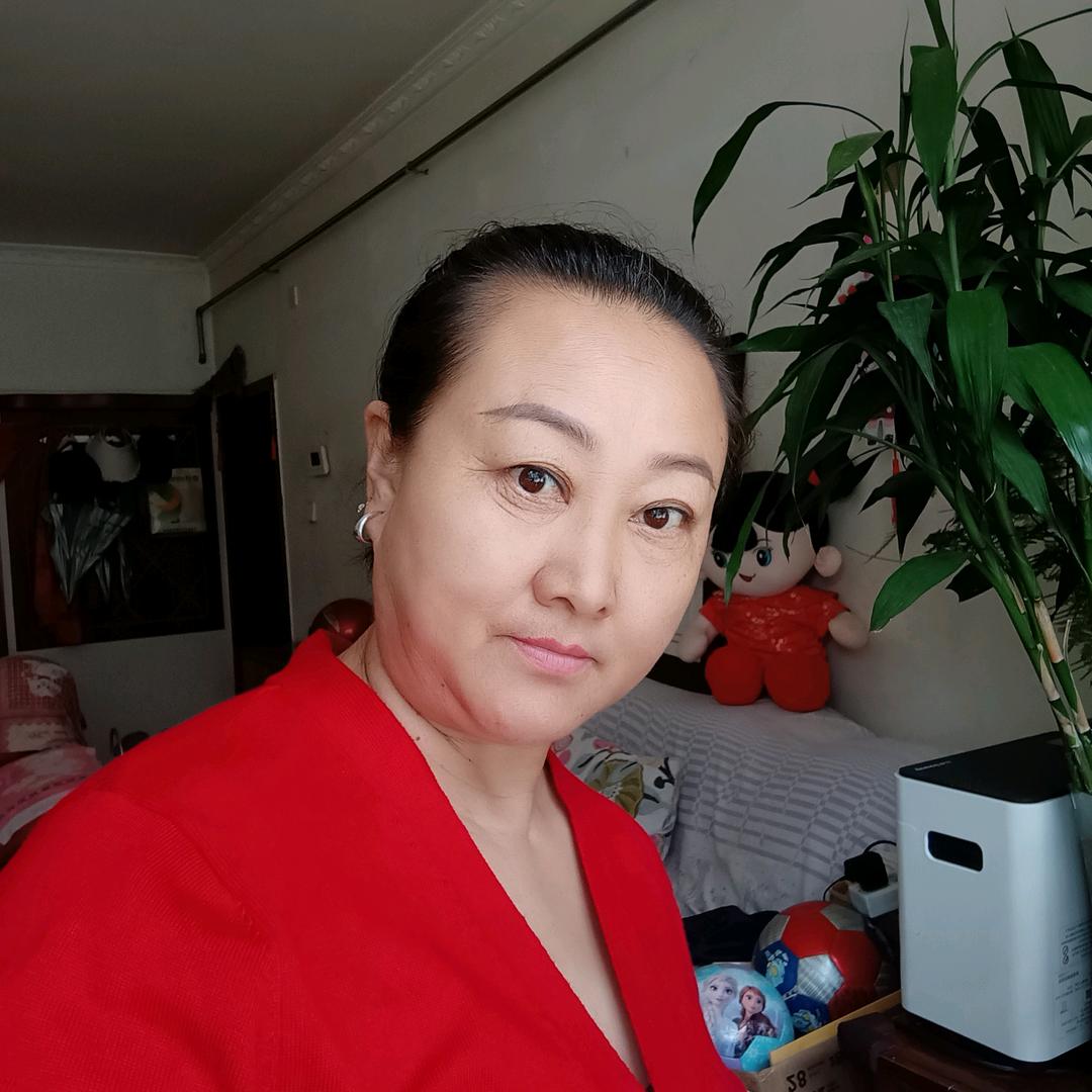 塑明星管理杨玉霞