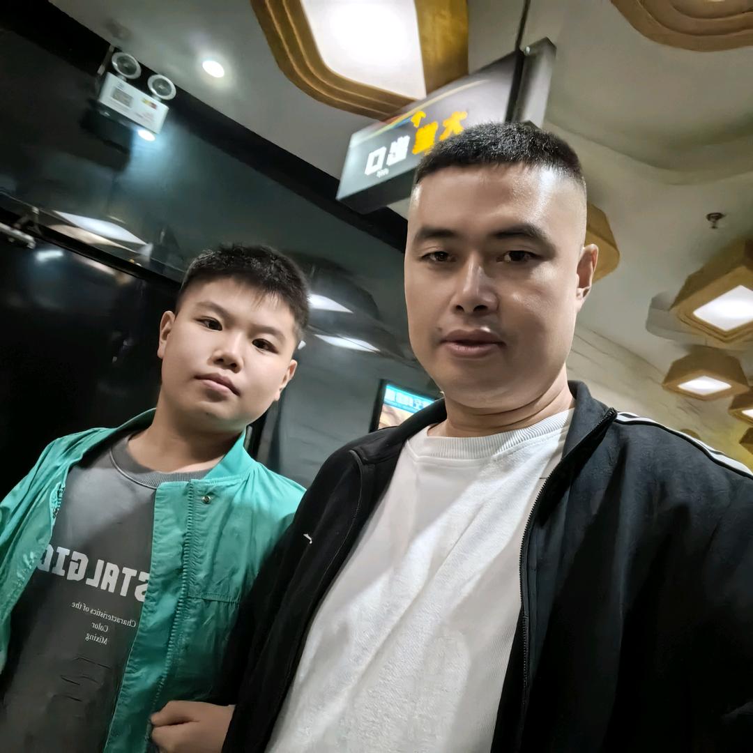 小李哥