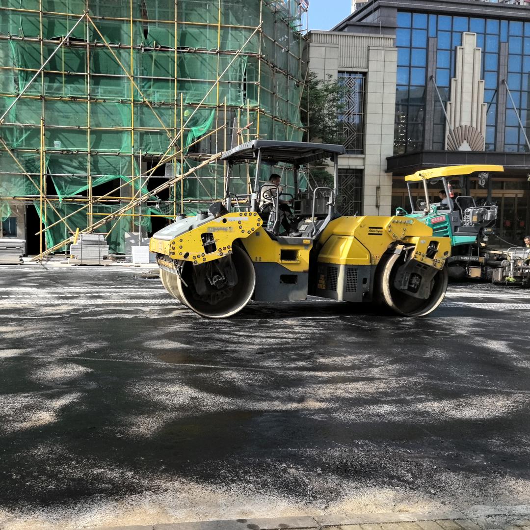 路面农民工